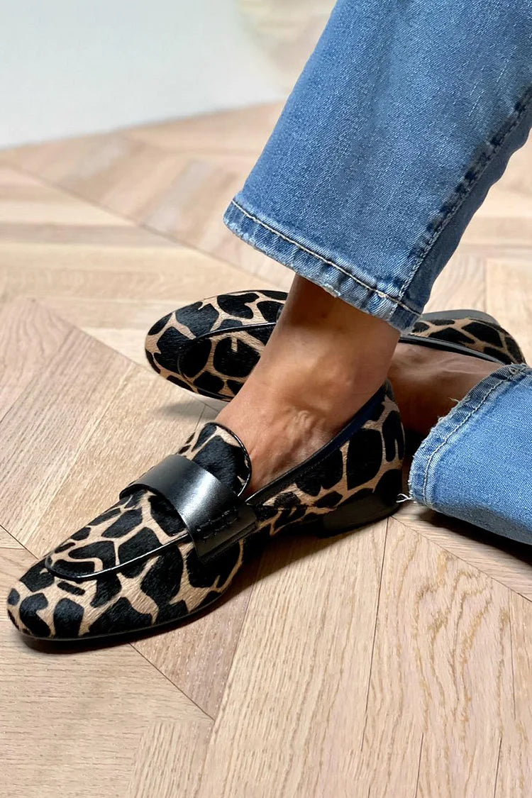 REMI | Animal print loafer with black strap detail