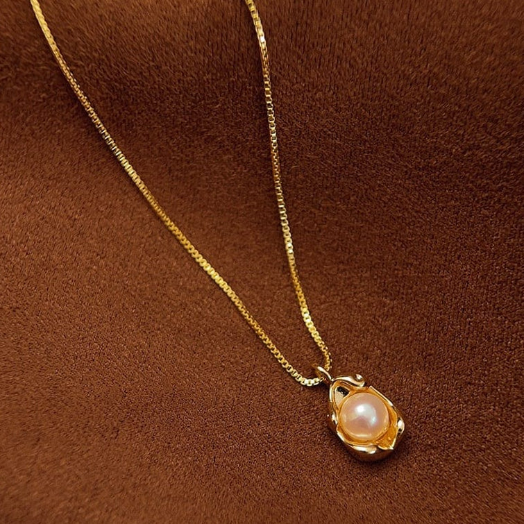 LUNA | Gold-tone pearl teardrop pendant necklace