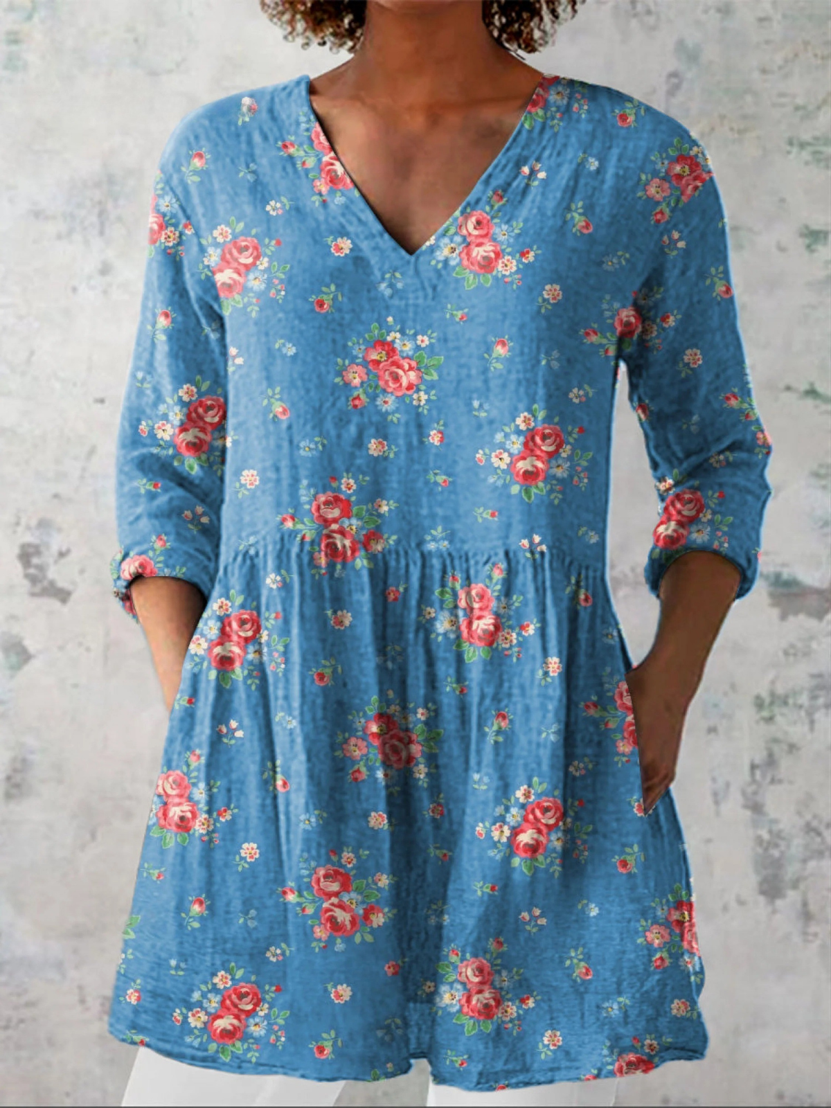 MELANIE | Blouse with V-neck and fluid drape