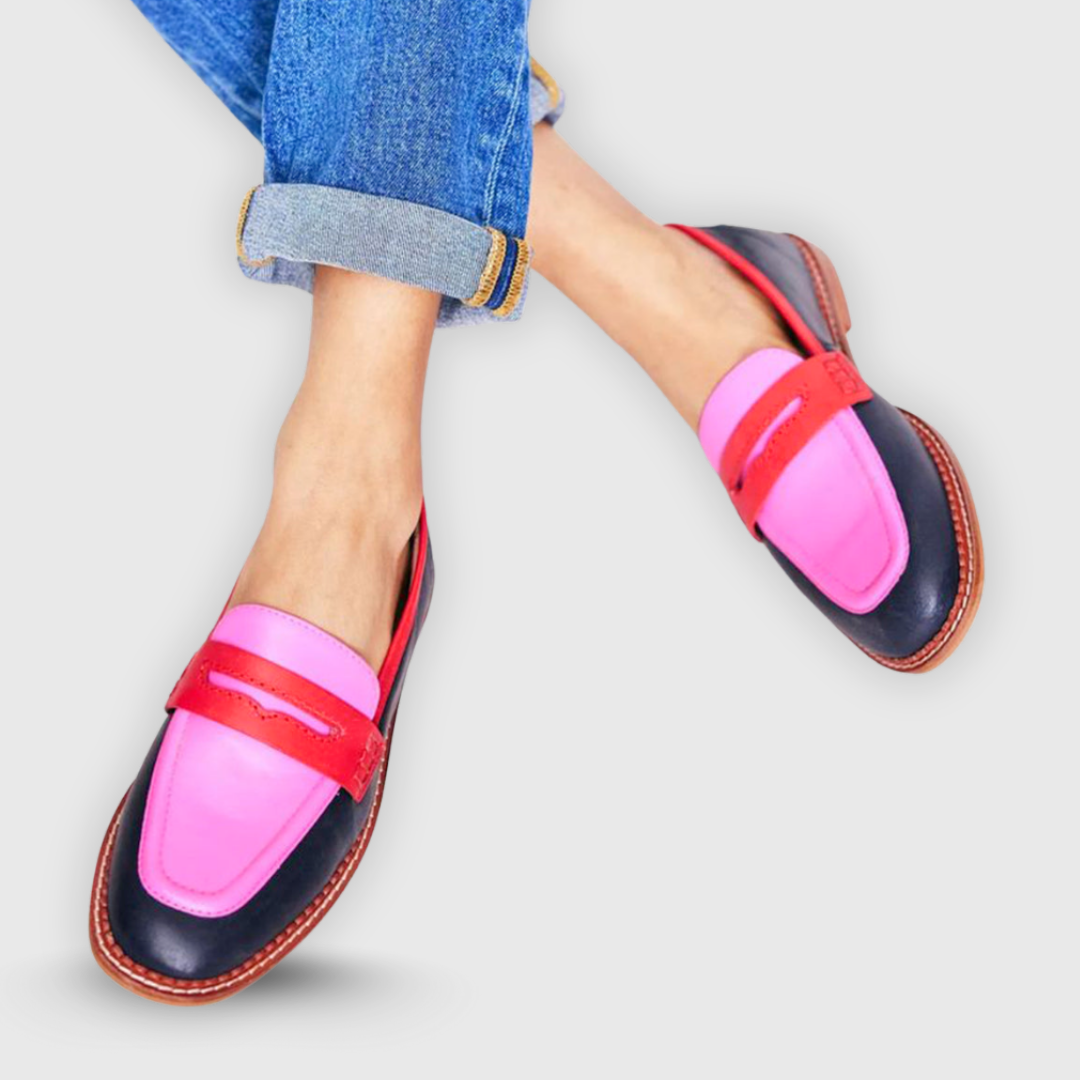FRANKI | Contrast moccasins with a flattering fit