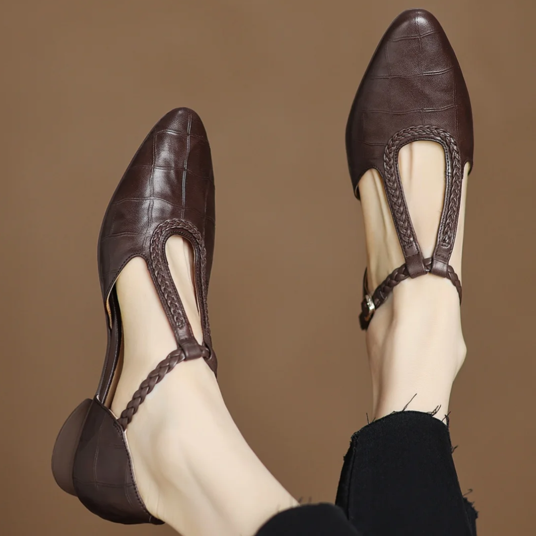 DANI | Classic Mary Janes for everyday wear