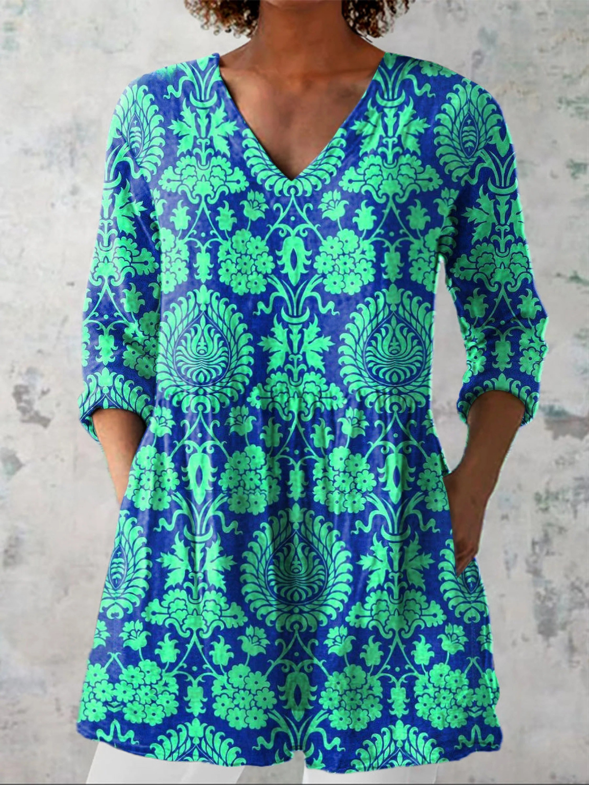 INES | Everyday long blouse with V-neck