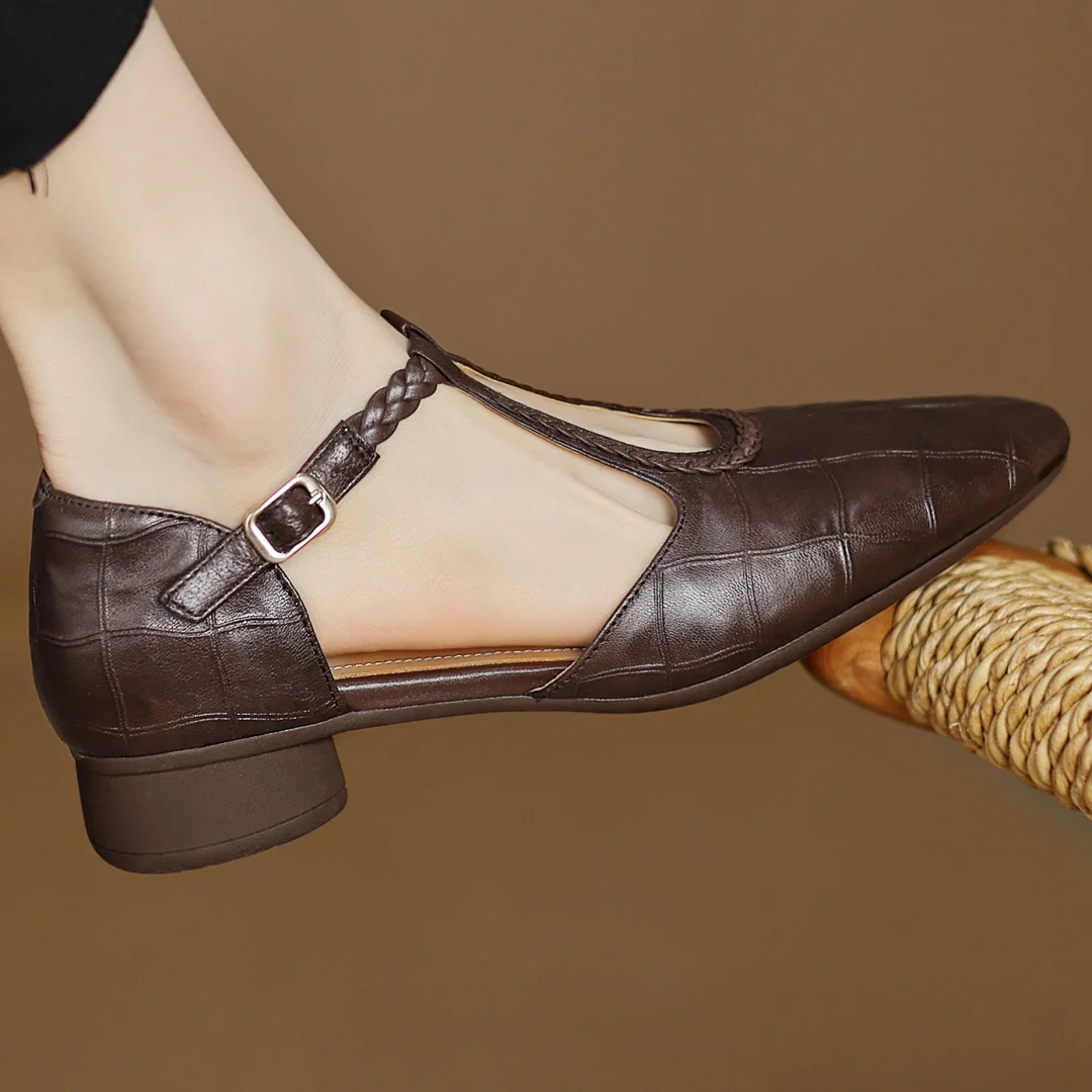 MARIA | Leather Mary Janes with T-strap buckle
