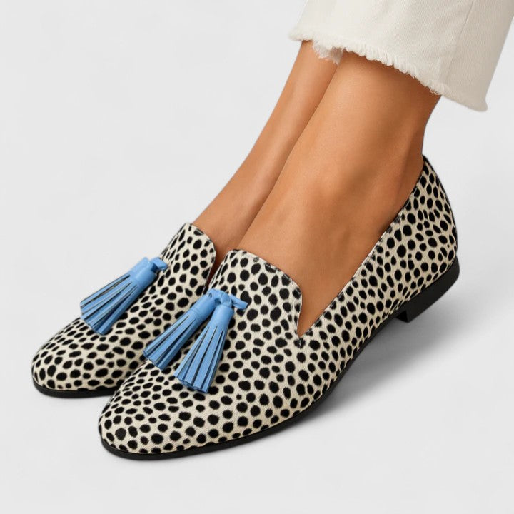 YZABELLA | Loafers with a polished refined finish