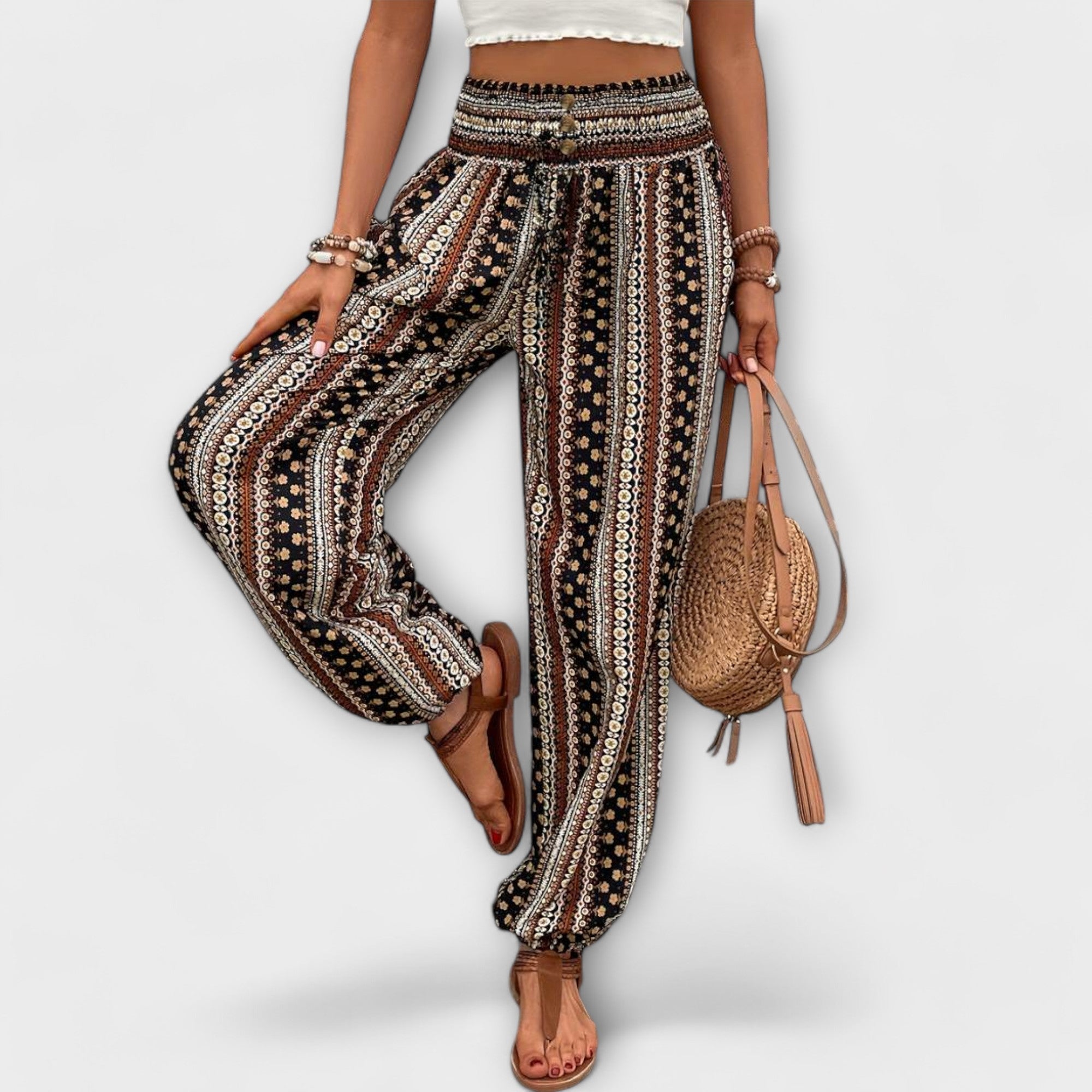 SCARLETT | Pants with ethnic graphic print