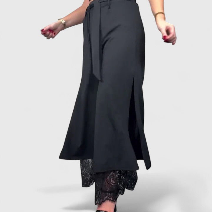 MADONNA | Relaxed wide-leg pants with lace detail