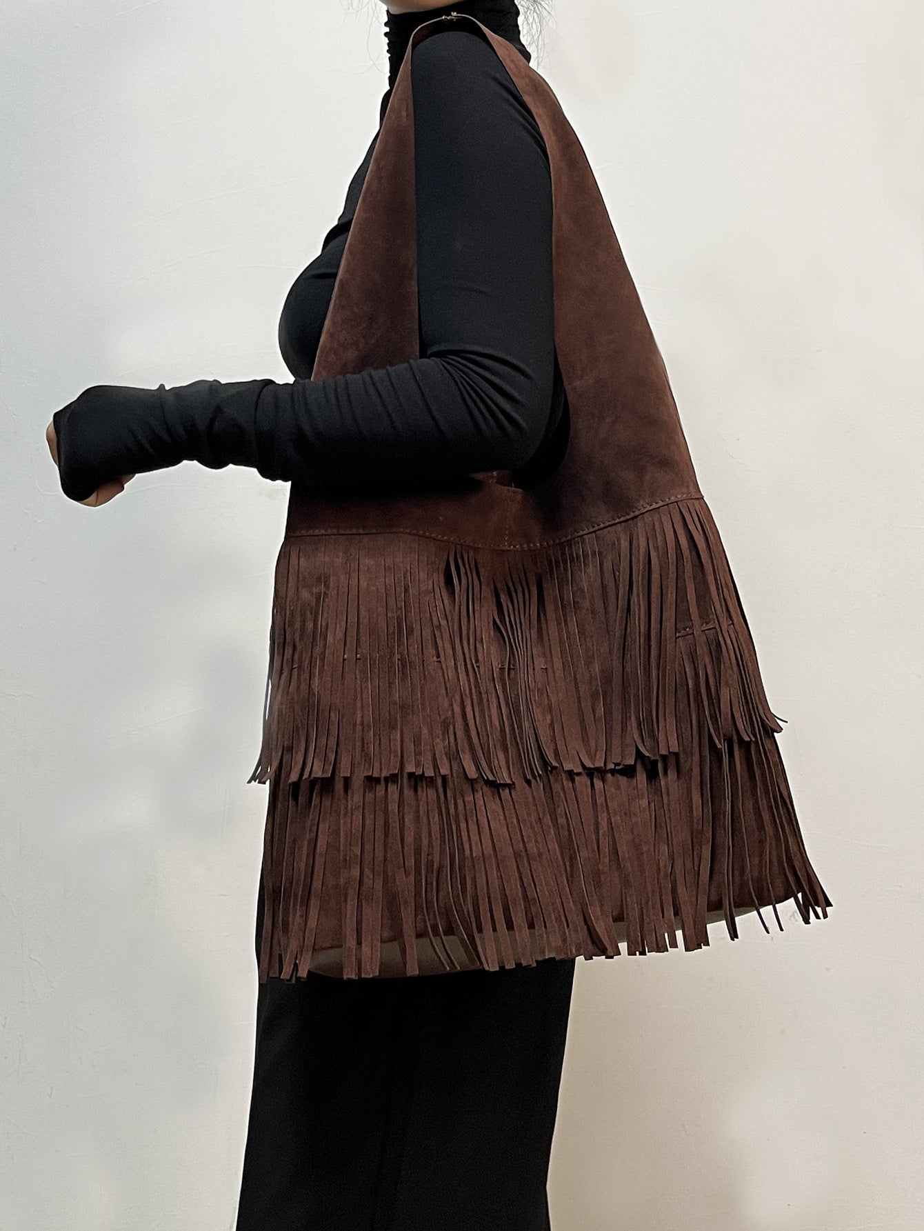 PIA | Large tassel tote bag in soft-touch finish