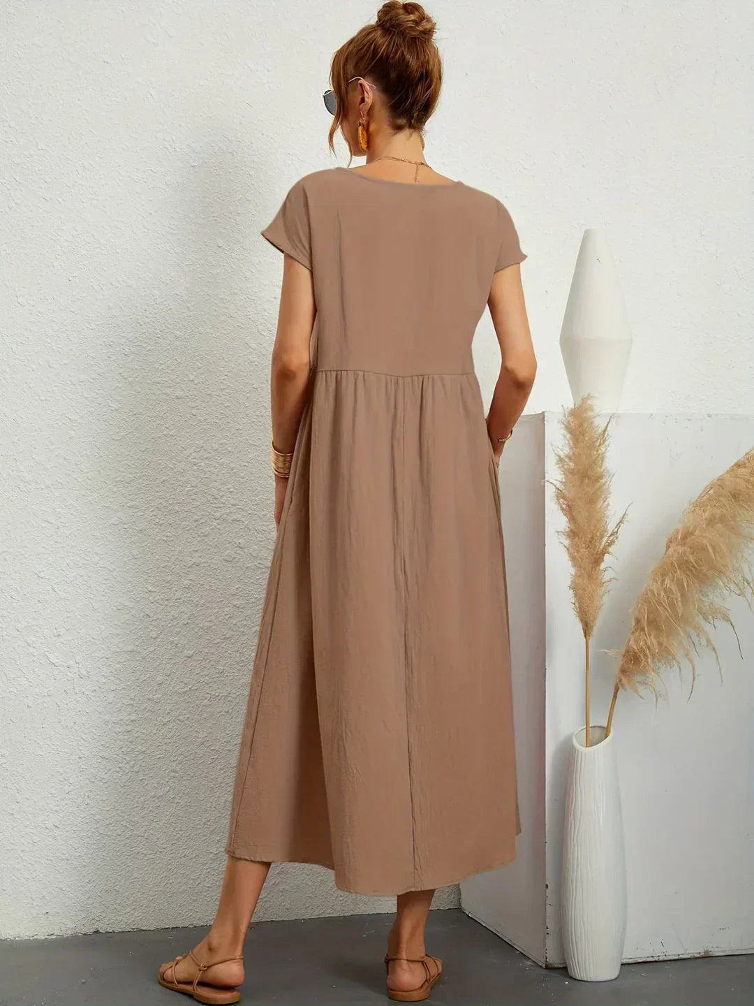 URSINA | Fluid midi dress with relaxed silhouette