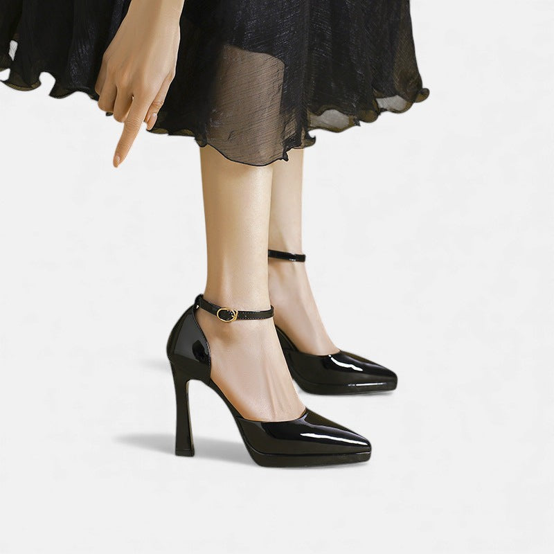 EDEN | Polished block-heel pump with ankle strap