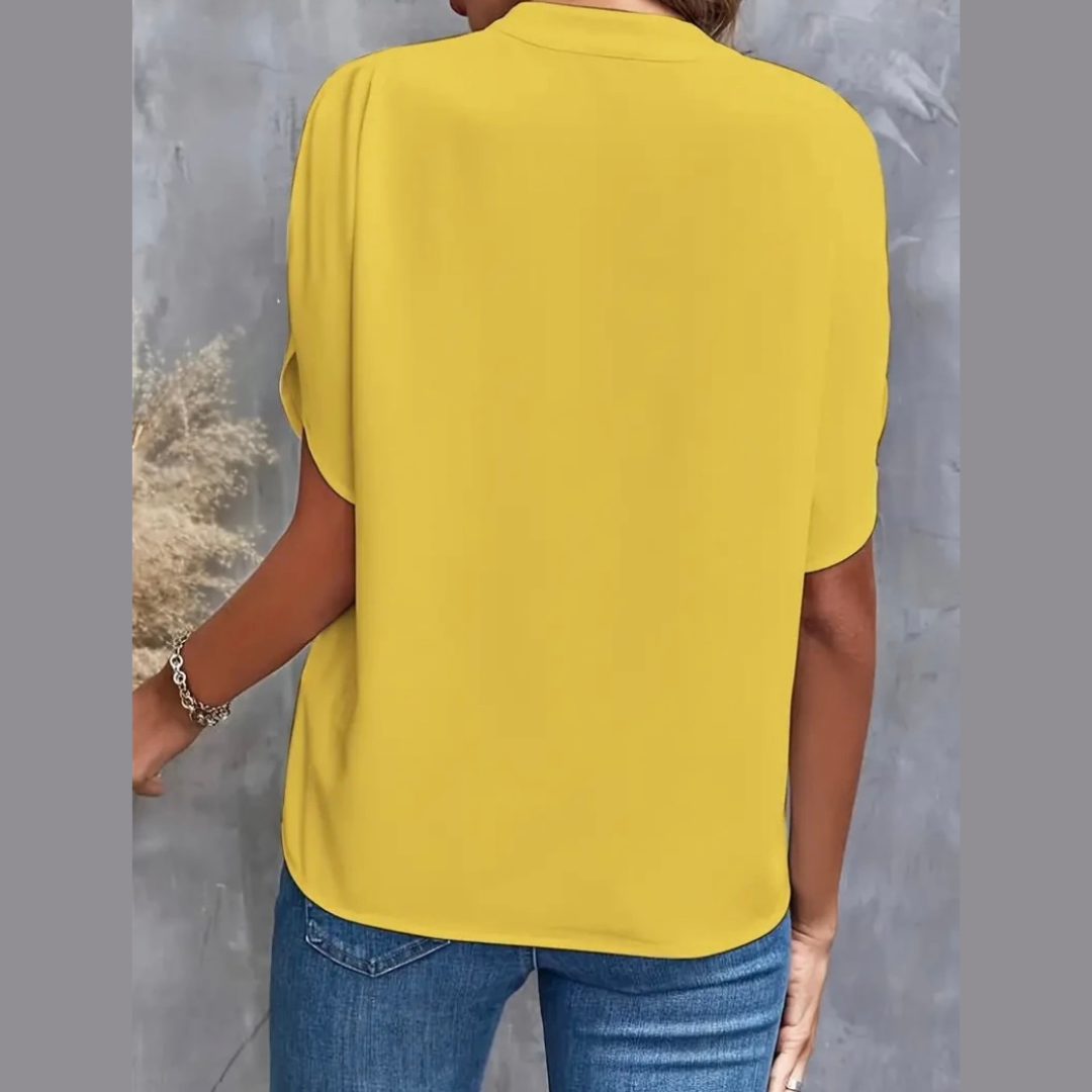 CAROLINE | Classic top with clean neckline