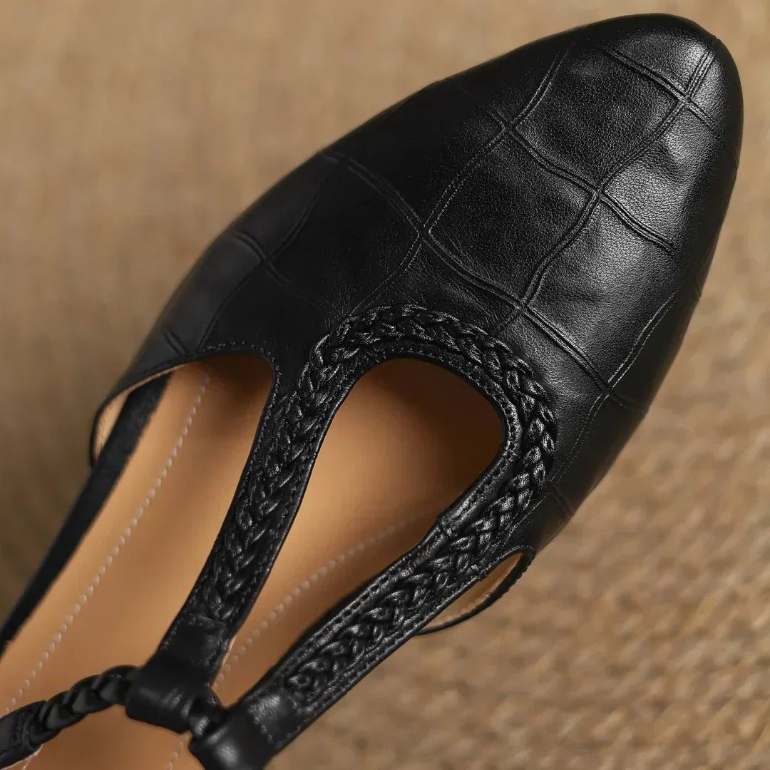 MARIA | Leather Mary Janes with T-strap buckle
