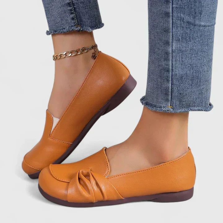 IVA | Elegant shoes with a flattering fitted silhouette