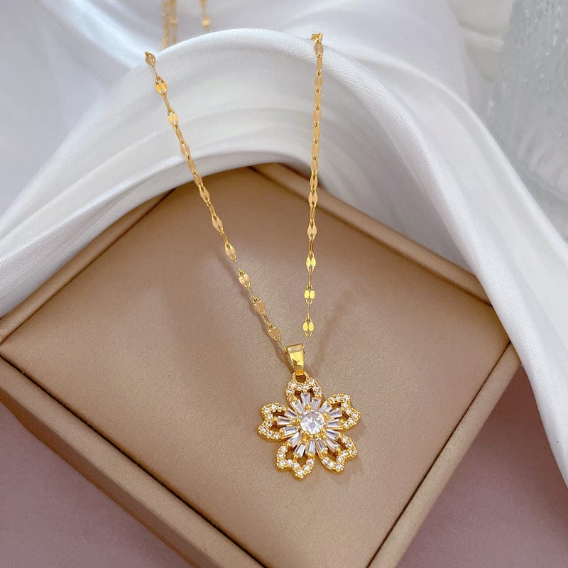 EDEN | Zirconia flower pendant necklace in gold