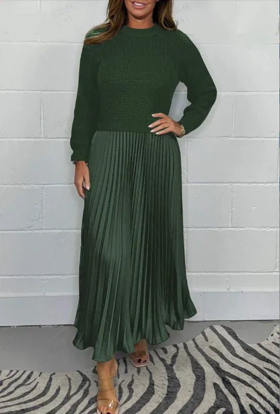 MAELIQ | Maxi dress with long sleeves and pleated hem