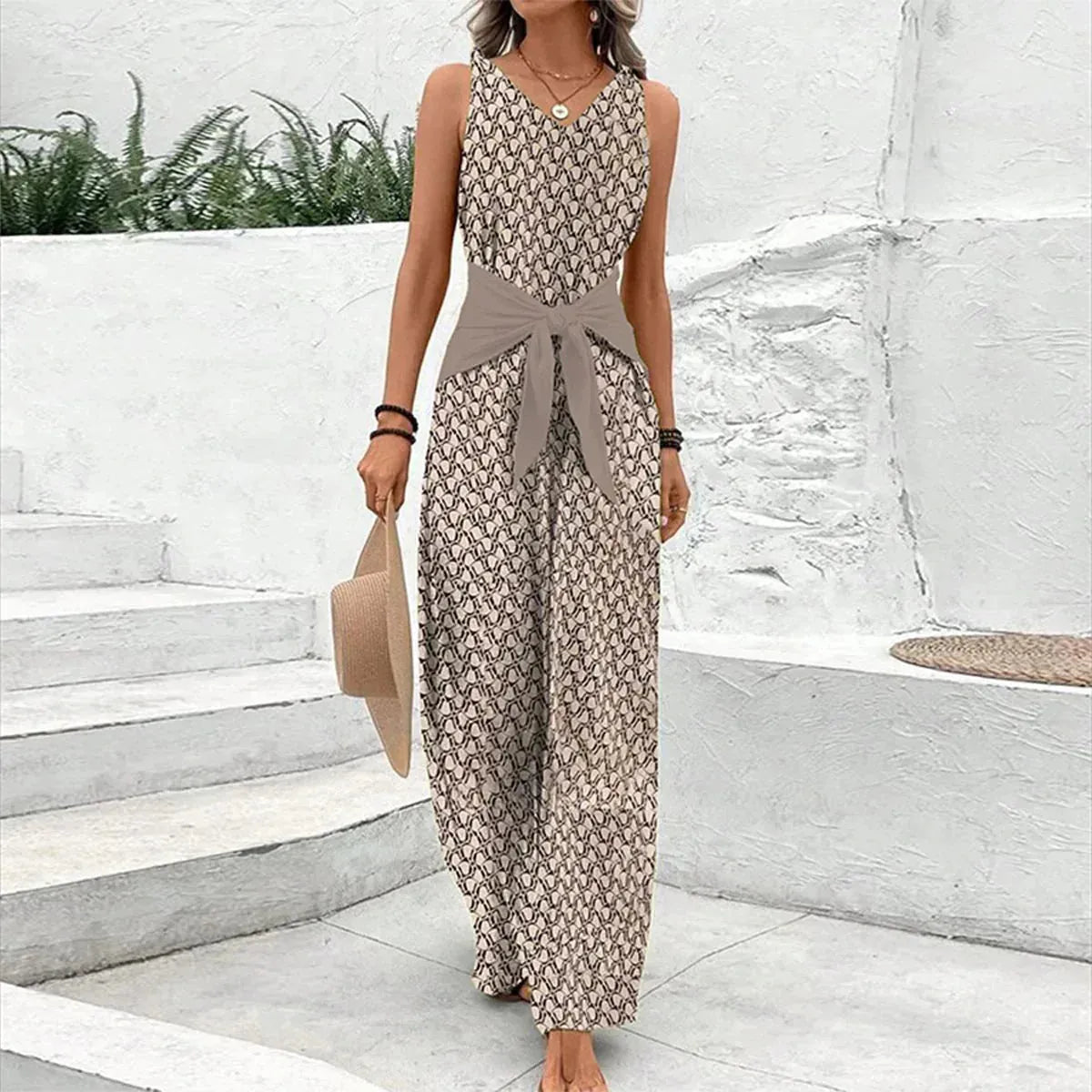 ELIANA | Sleeveless round-neck jumpsuit with tailored waist