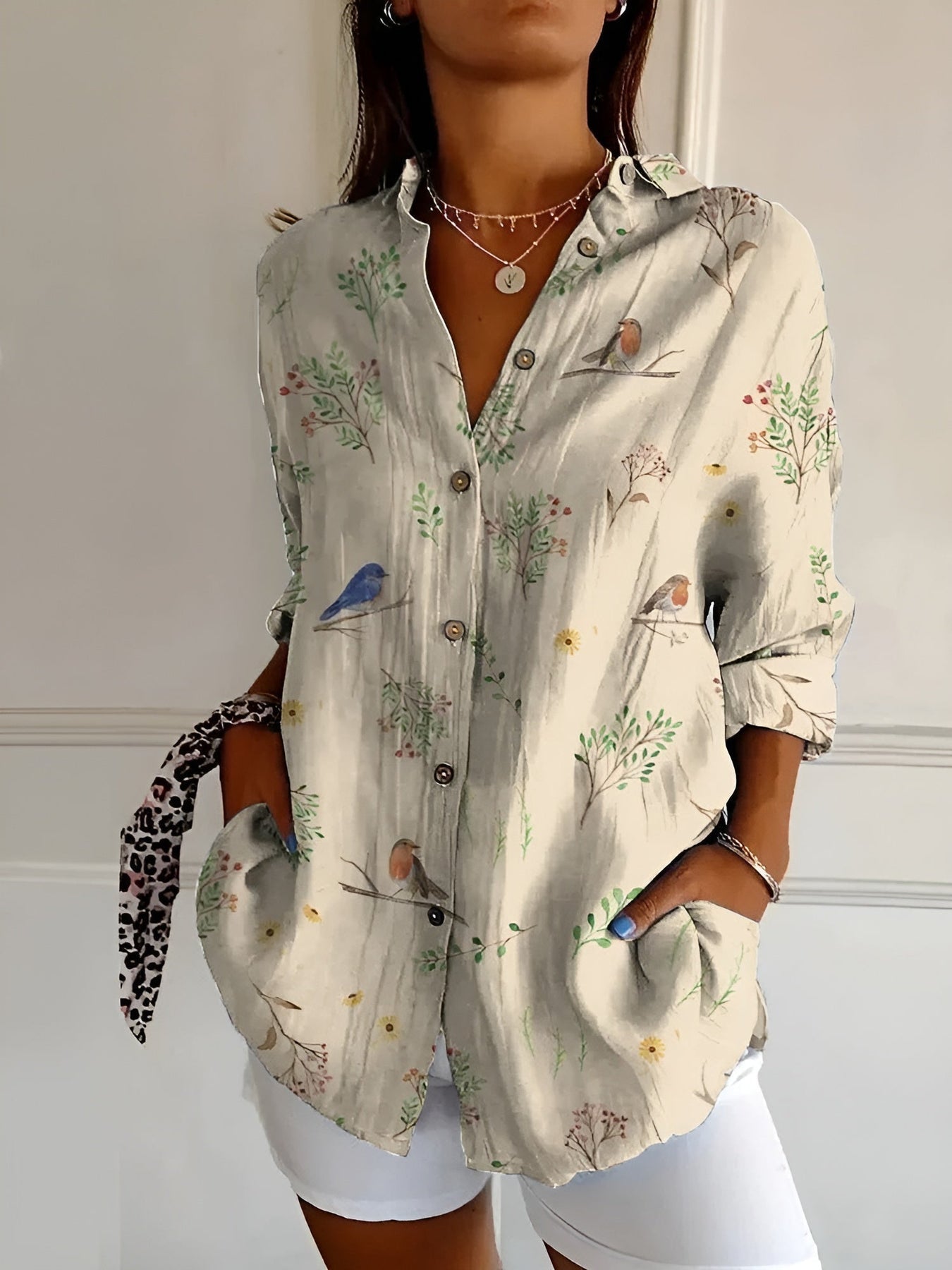 BRENDA | Button-front blouse with floral wave print