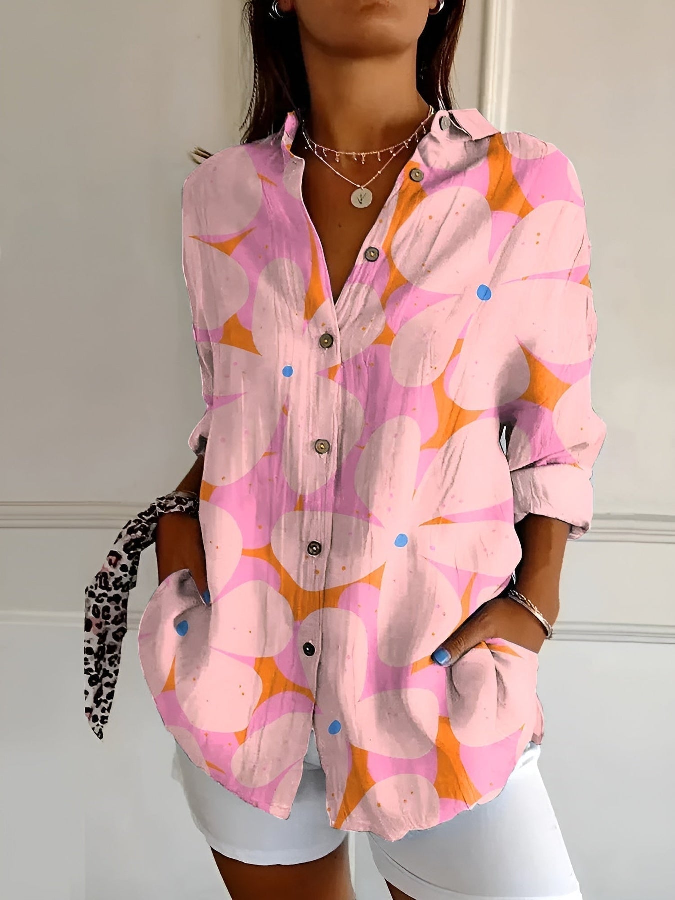 BRENDA | Button-front blouse with floral wave print