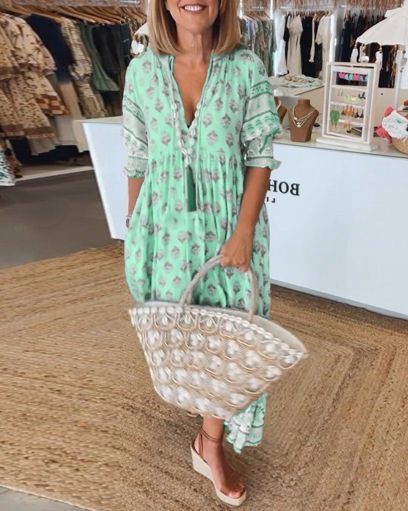 VERONA | V-neck printed half-sleeve dress