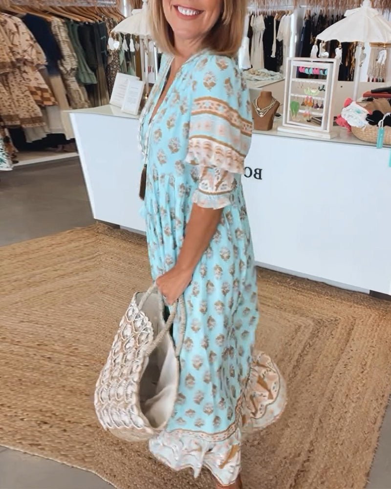 VERONA | V-neck printed half-sleeve dress