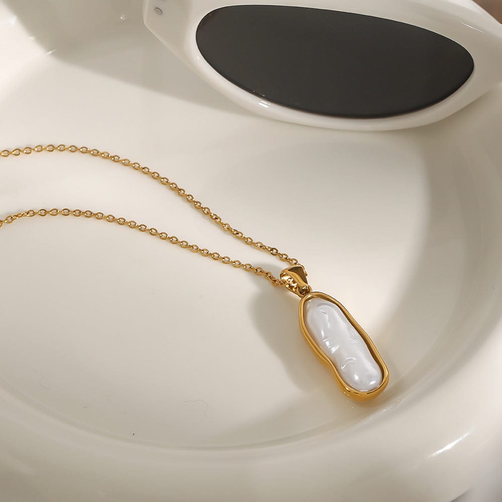 NOVA | Gold opal pendant necklace with geometric charm