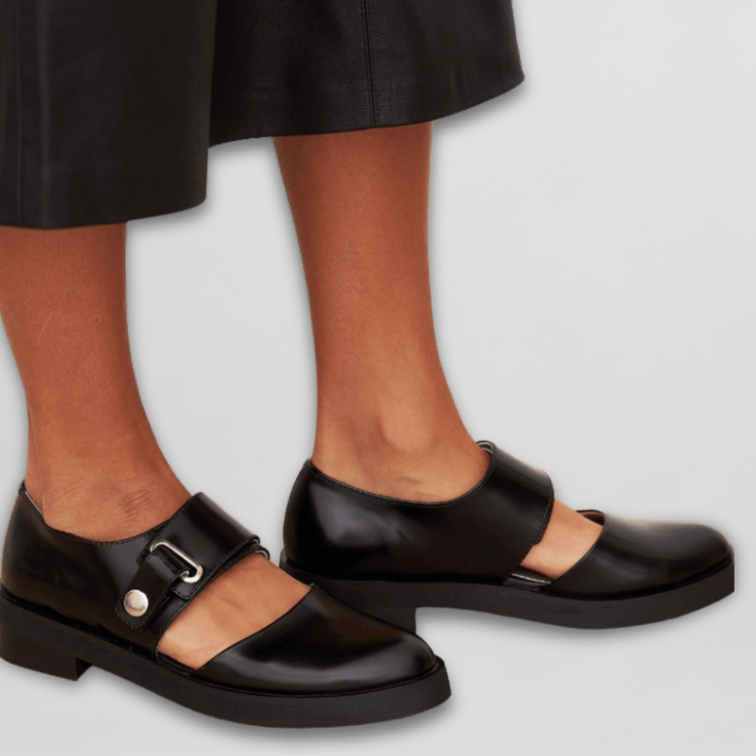 SARA | Mary Jane shoes with adjustable buckle