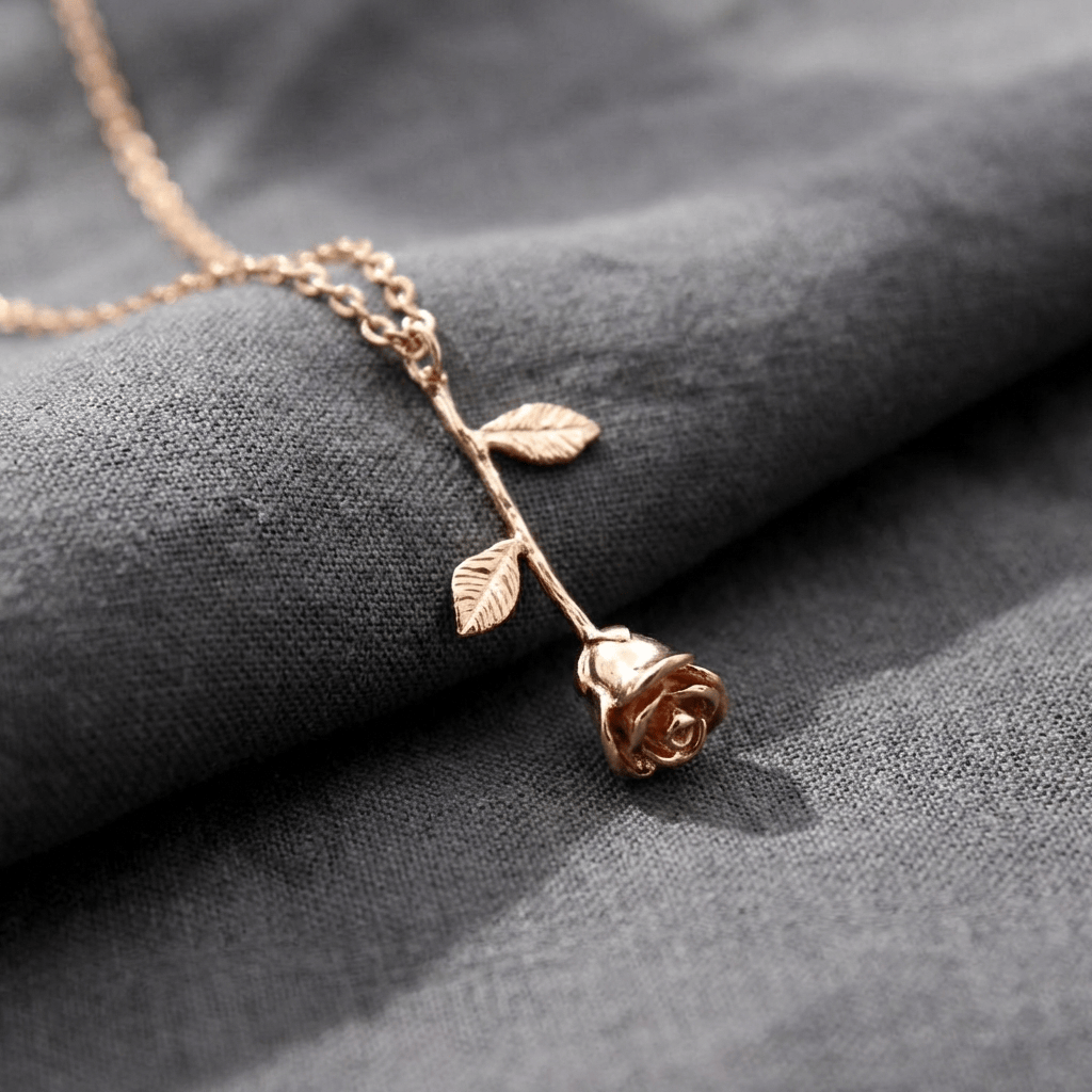 EDEN | Floral pendant necklace in antique finish