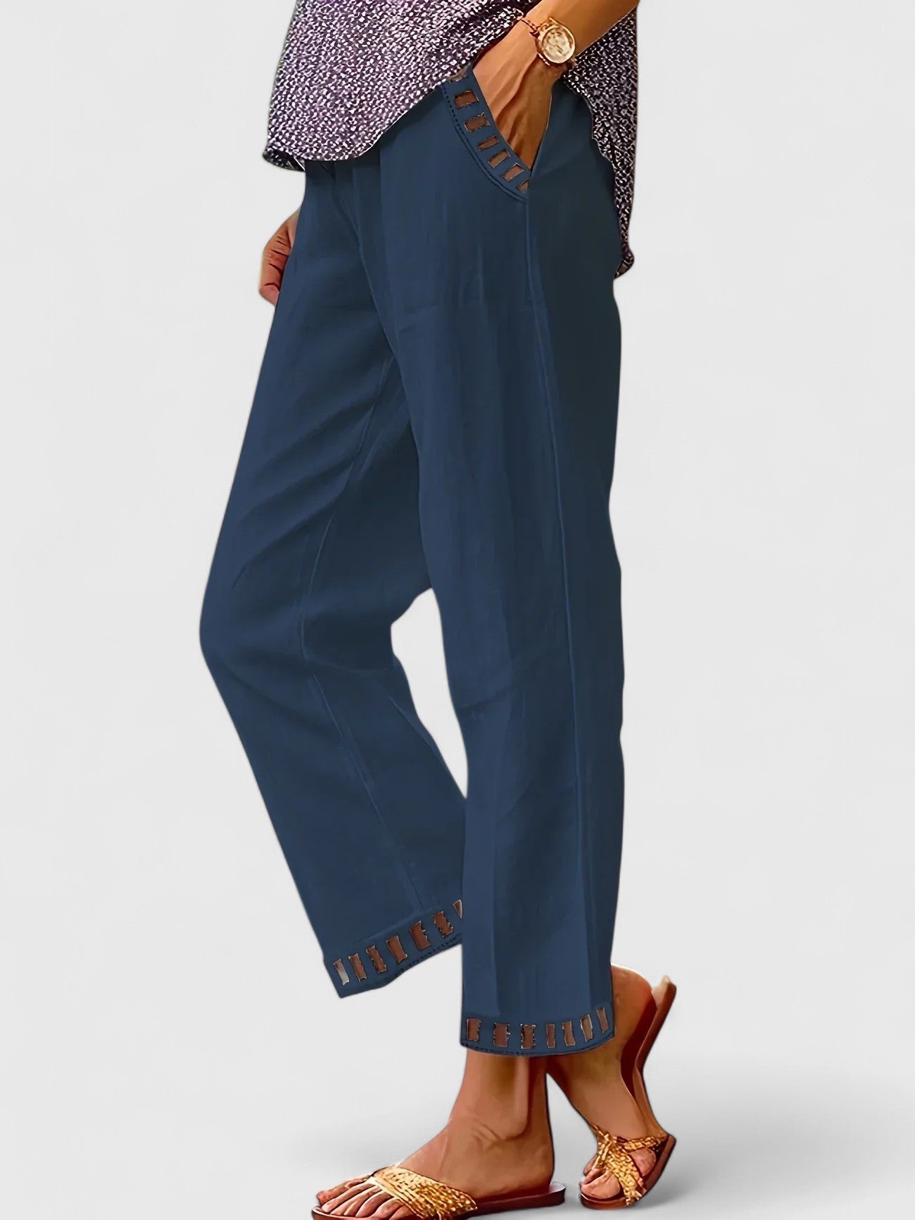 SKYLA | Drawstring-waist cropped pants with contrast trim