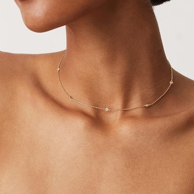 LARA | Station necklace with zirconia stones