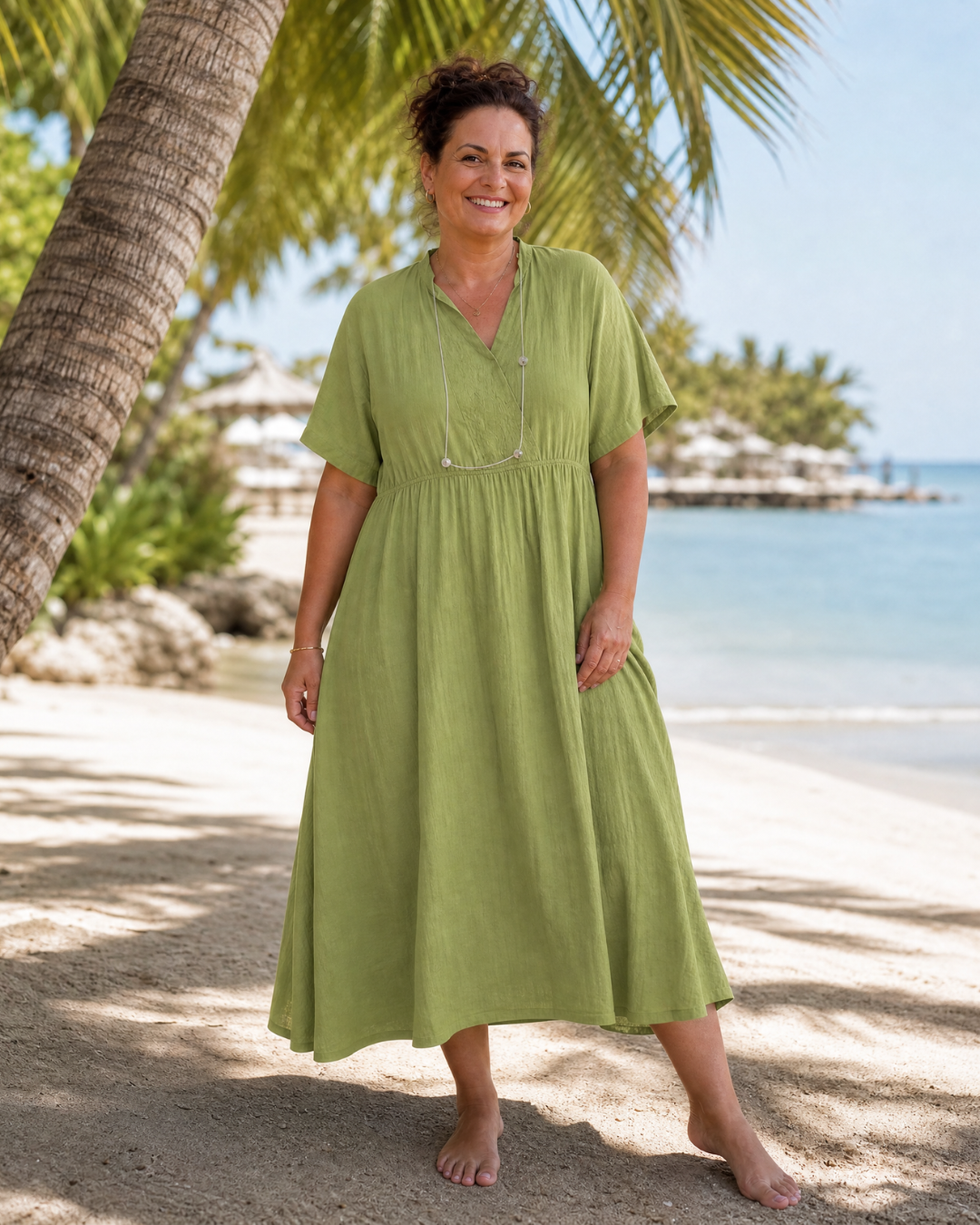 EUPHERENE | Relaxed midi dress with V-neck