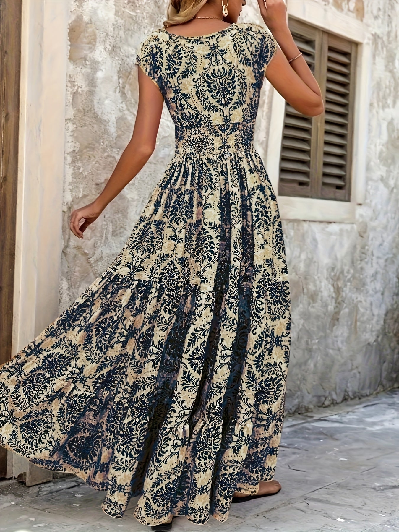 SERAPHINA | Breezy floral maxi dress with V-neck