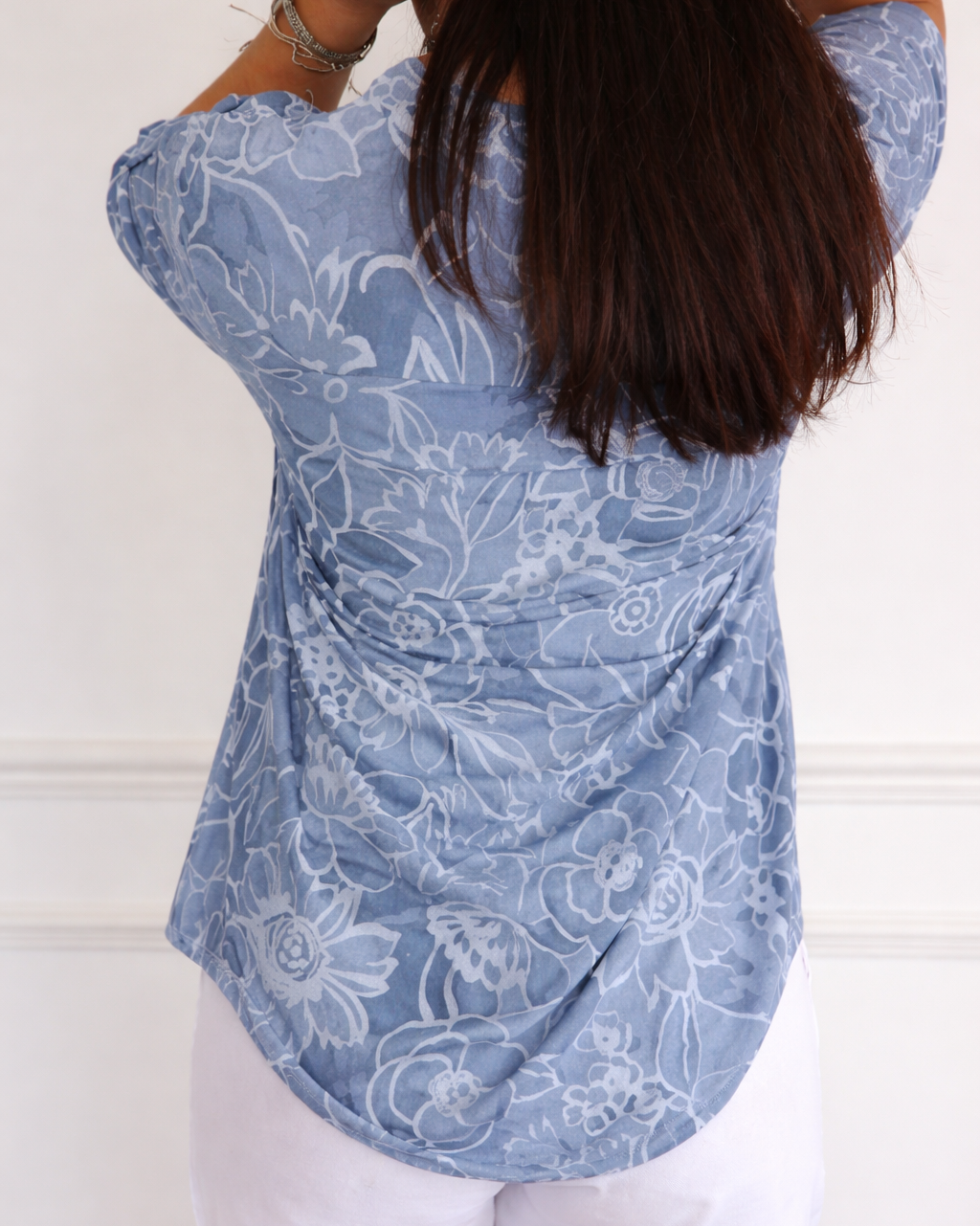 AVERY | Floral blouse with chest pocket