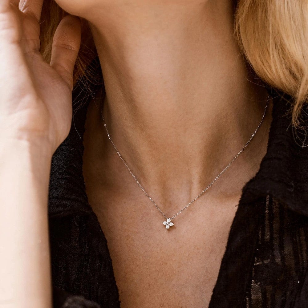 DAISY | Zirconia flower pendant necklace in gold or silver