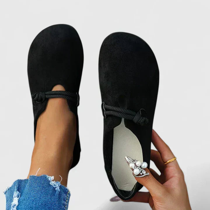 YSAVRIANN | Loafers with a sleek structured finish