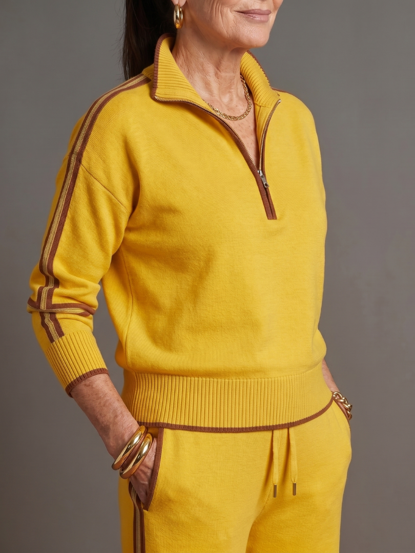 RAIN | Set with zip-neck top and wide-leg pants