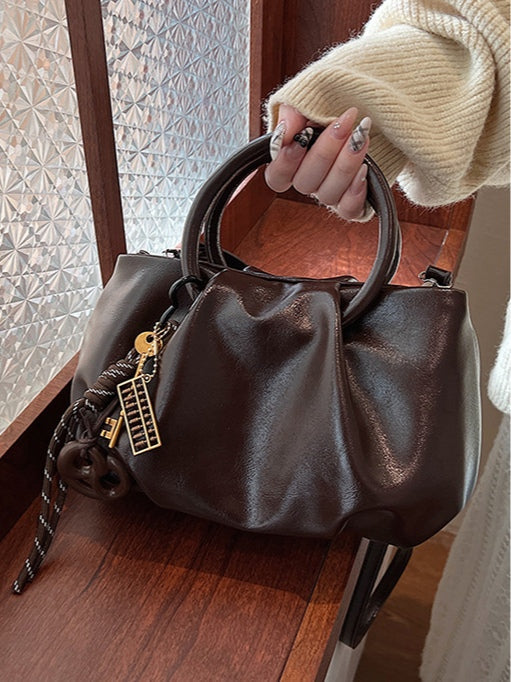 ALICE | Pleated shoulder bag with magnetic closure