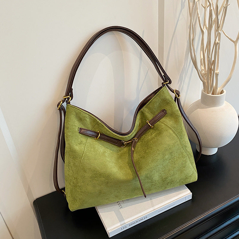 PAULINA | Square crossbody bag in suede
