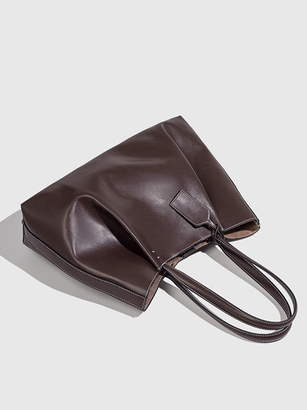 CELIA | Structured tote bag with textured finish