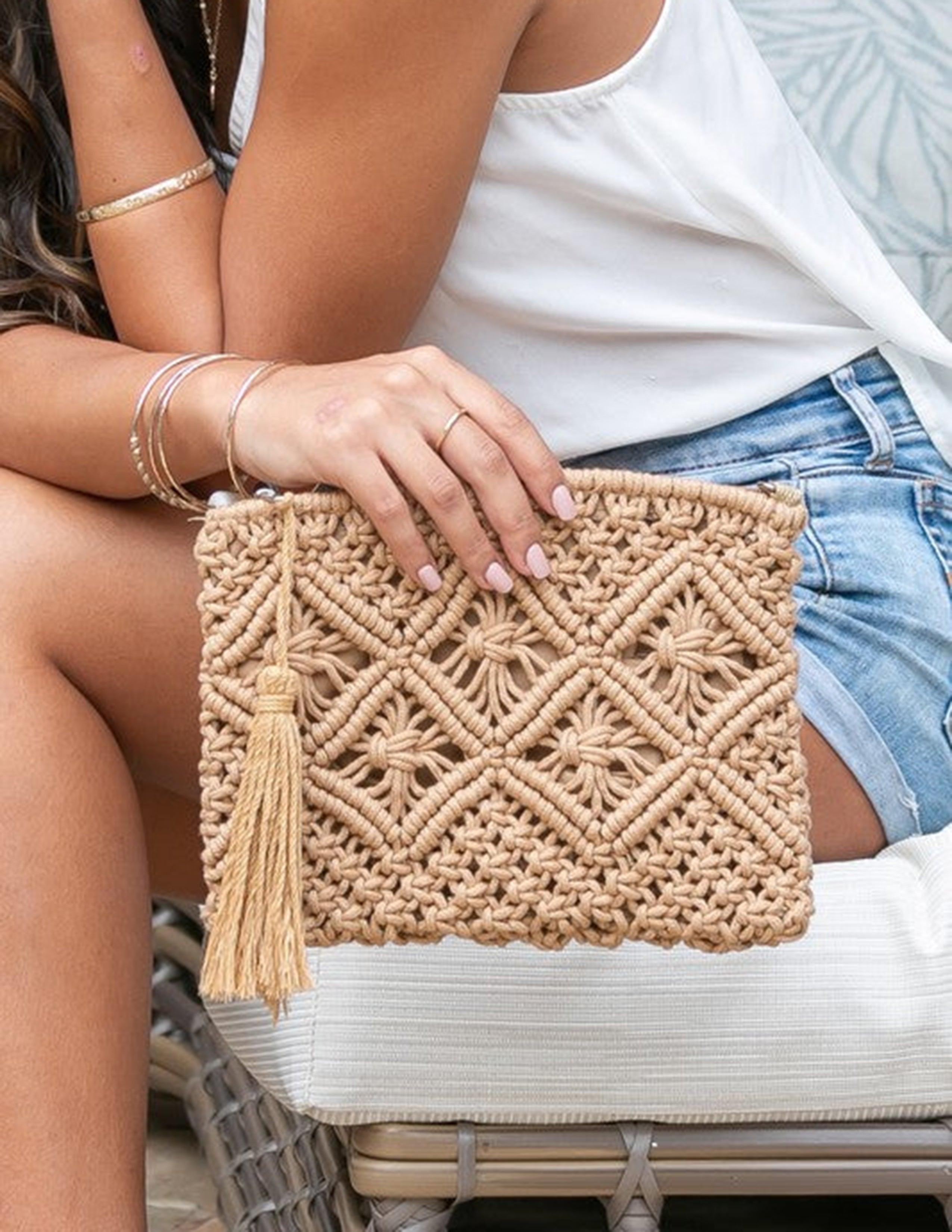 GIULIA | Macramé clutch bag with tassel detail