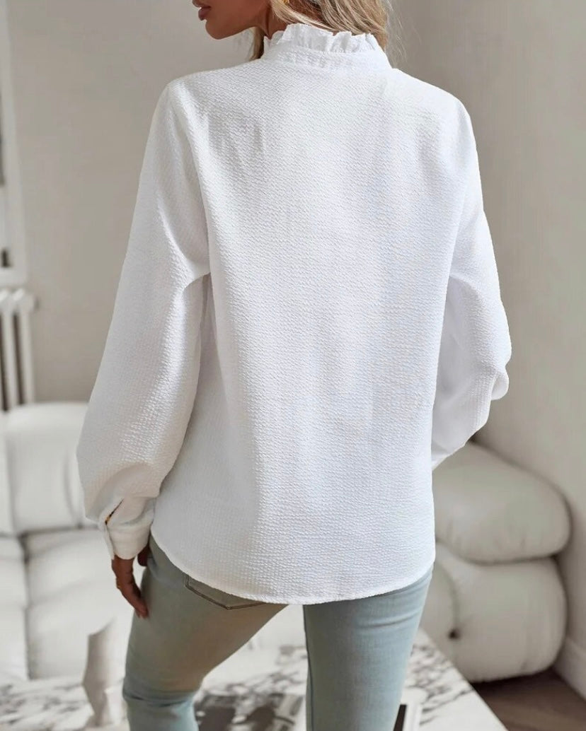 AALIYAH | Fitted blouse with tapered silhouette