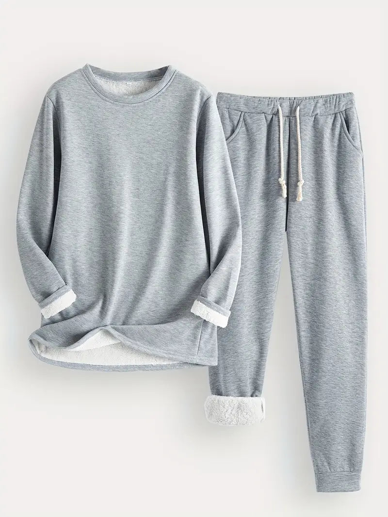 HAILEY | Fleece-lined set with tapered jogger pants