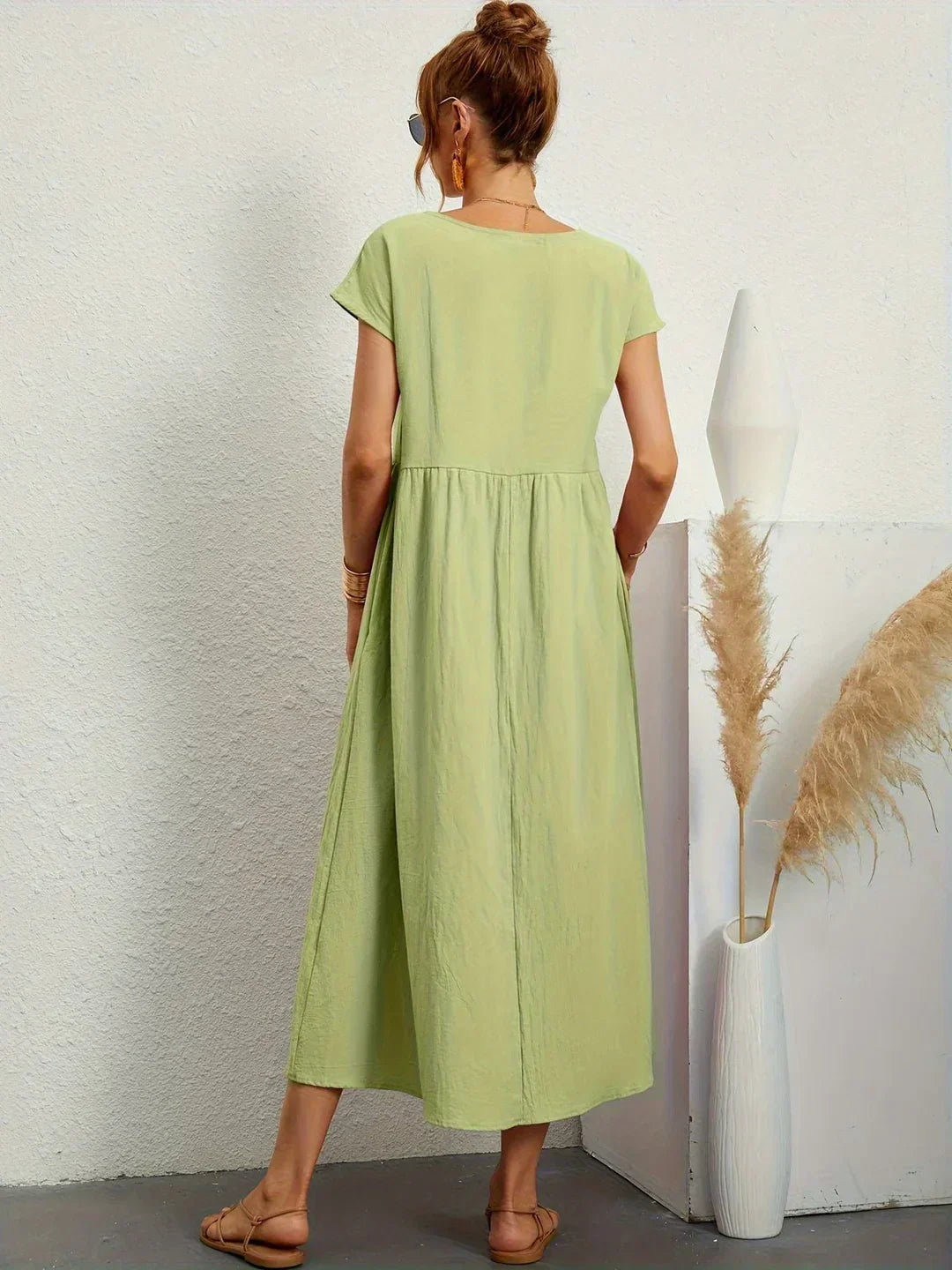URSINA | Fluid midi dress with relaxed silhouette