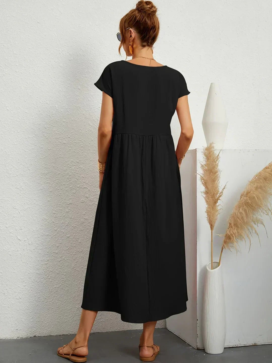 URSINA | Fluid midi dress with relaxed silhouette