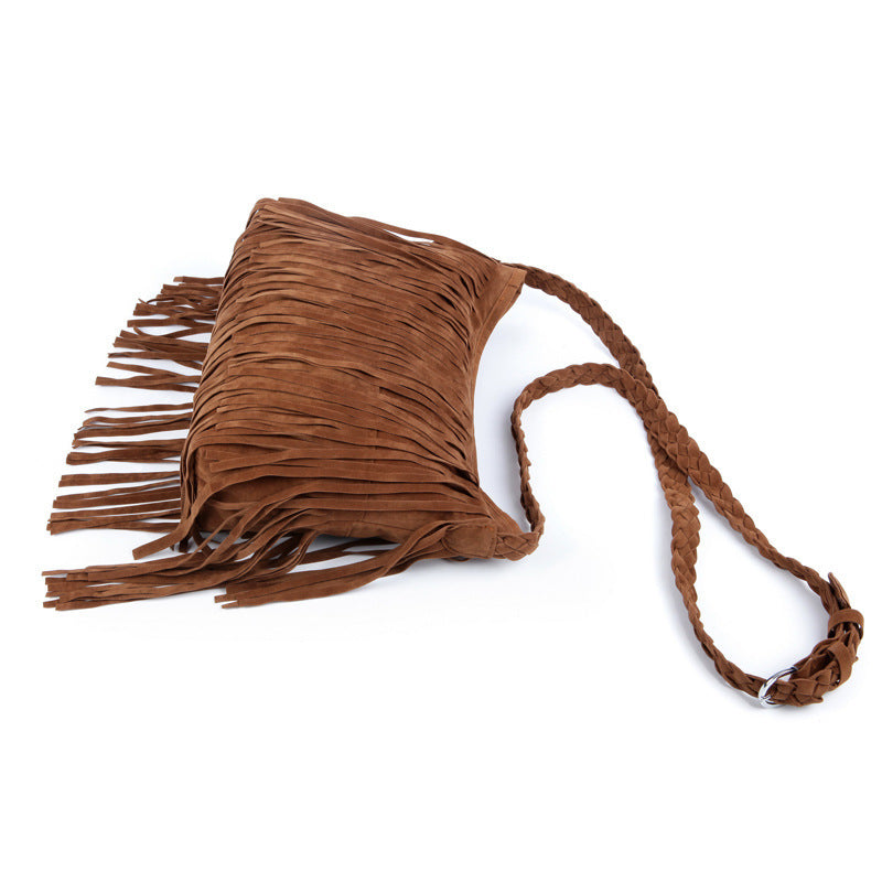 NICOLE | Tassel shoulder bag with zip closure