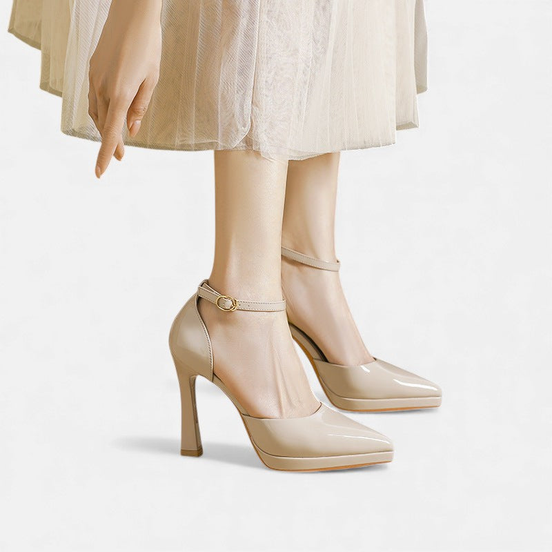 EDEN | Polished block-heel pump with ankle strap