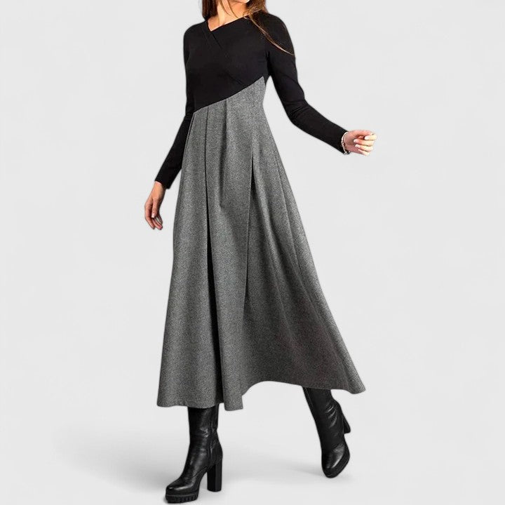 REVALINE | Sleeveless elegant dress with a flattering fit