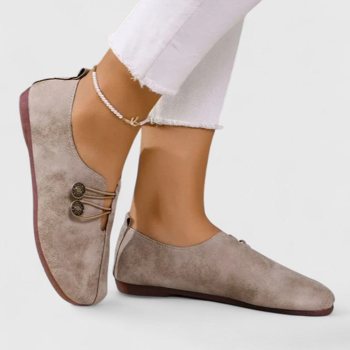 KYLINE | Slip-on loafers with a classic silhouette