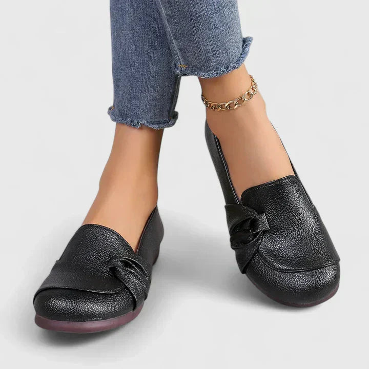 IVA | Elegant shoes with a flattering fitted silhouette