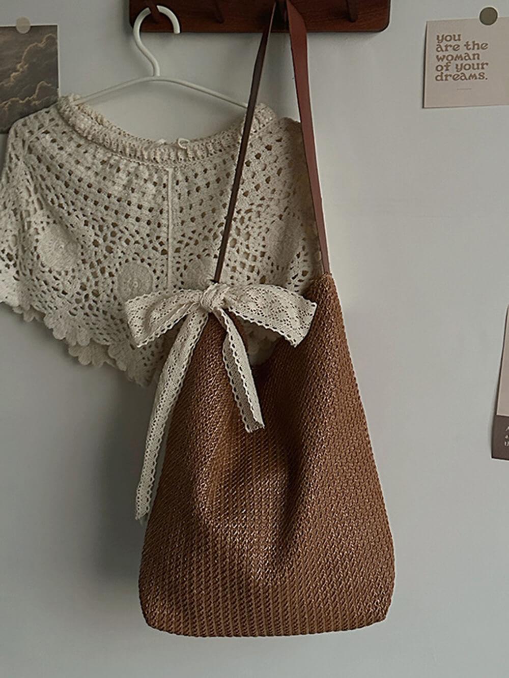 ELLA | Woven straw tote bag for summer days