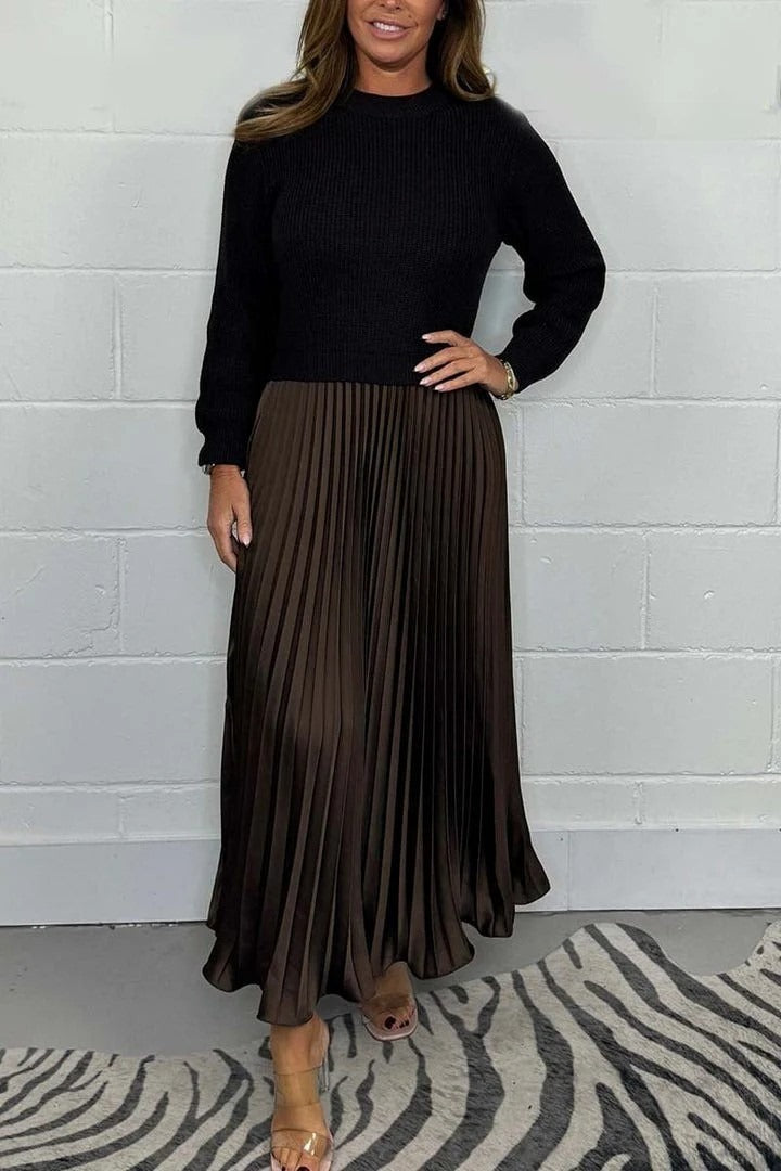 MAELIQ | Maxi dress with long sleeves and pleated hem