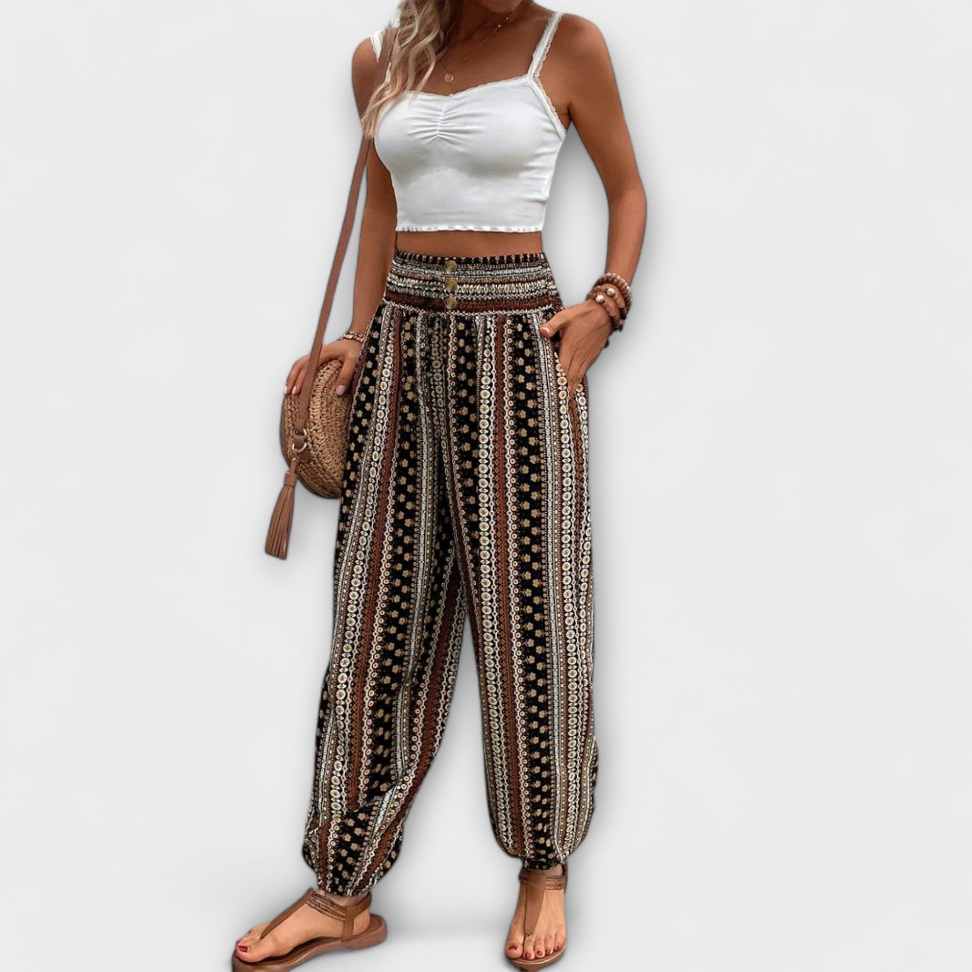 SCARLETT | Pants with ethnic graphic print